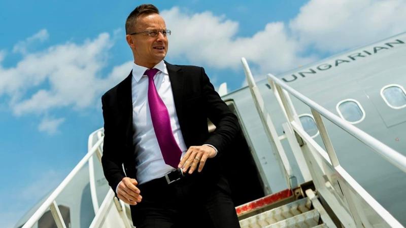 Ukrajna egy váratlan lépéssel súlyosan megsebezheti Magyarországot: Szijjártó sürgősen az Európai Unióhoz fordulna az ügy rendezése érdekében.