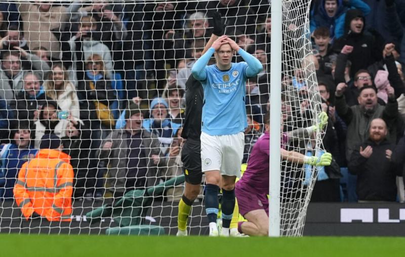 Ezúttal a Manchester City nem tudta kihasználni a büntetőt, ami váratlan pillanatokat hozott a meccs során.