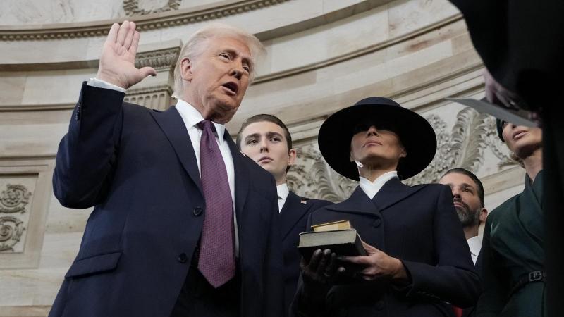 „Nem biztos ebben” – felelte Donald Trump a kérdésre, hogy vajon az ő felelőssége-e az amerikai alkotmány tiszteletben tartása és érvényesítése.