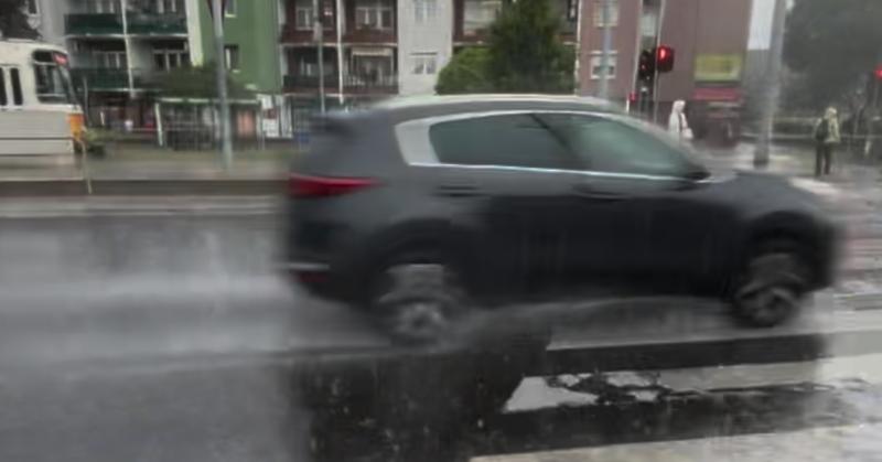 Természet csapása: Intenzív felhőszakadás sújtotta Budapestet (+videó)