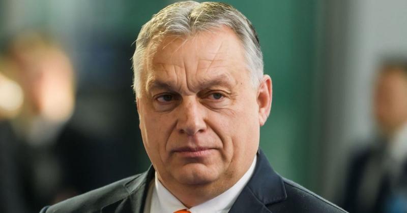 Így alakítja át Orbán a trójai falóként betöltött szerepét pénzügyi előnyökre.