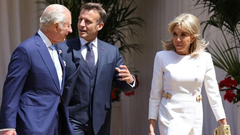 Emmanuel Macron francia elnök hivatalos látogatás keretében érkezett Nagy-Britanniába.