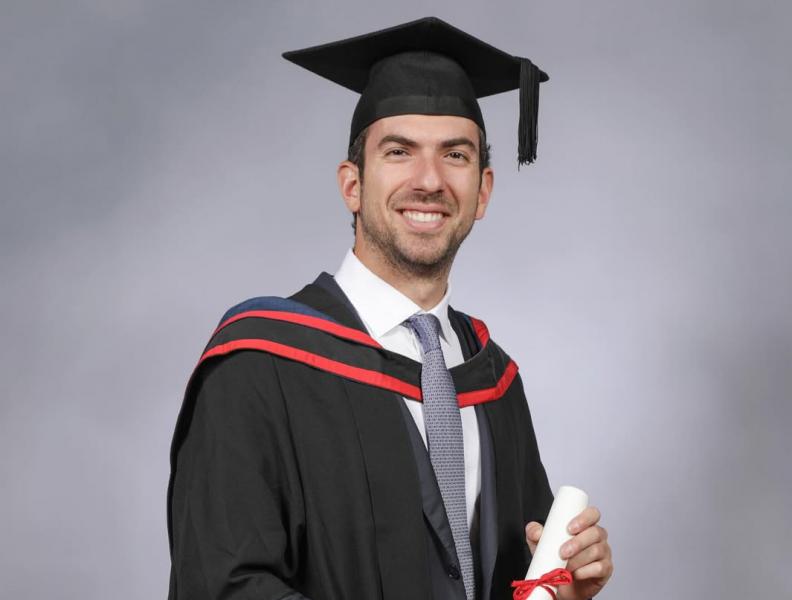 Latifi befejezte a versenyzést, hogy a tanulmányaira összpontosíthasson: Diplomaszerzését ünnepli | M4 Sport