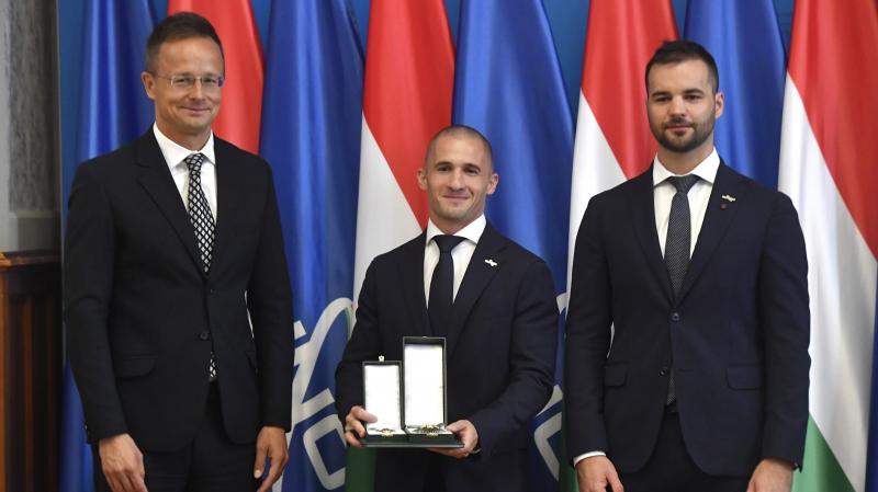 Szijjártó Péter bejelentette, hogy Magyarország újabb űrhajóst indít a Nemzetközi Űrállomásra, ezzel tovább bővítve hazánk jelenlétét az űrkutatás terén.