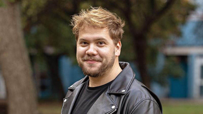 Visváder Tamás egy különleges kezdeményezést indított útjára: megalapította a kerekesszékes sportolók csapatát. Ezzel a lépéssel nemcsak a mozgáskorlátozottak sportolási lehetőségeit bővíti, hanem közösségi élményt is teremt számukra, lehetőséget adva a c